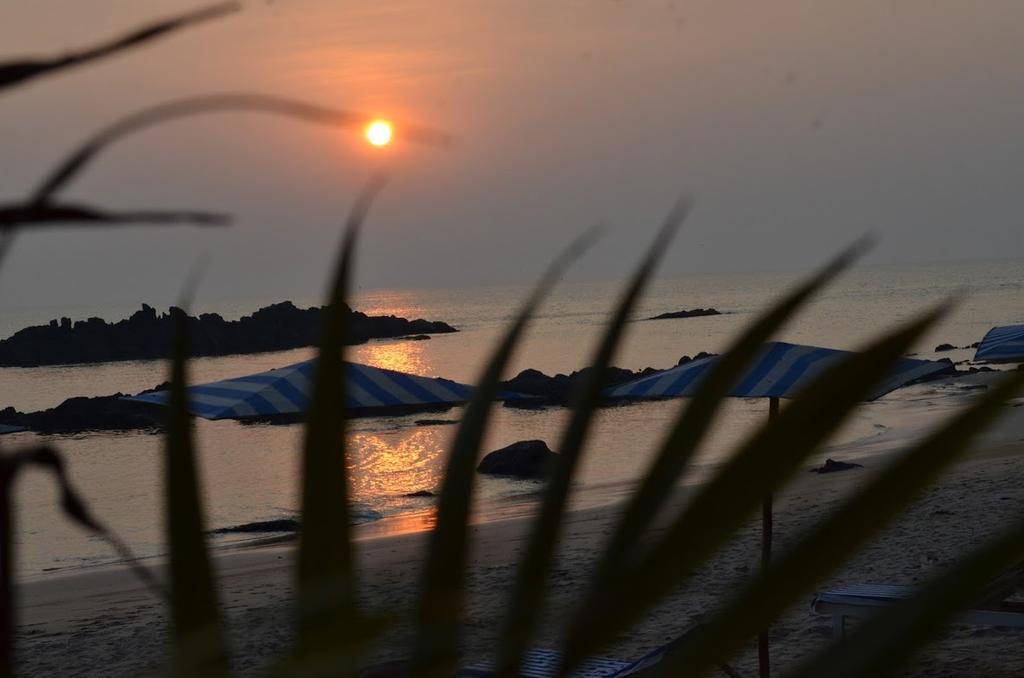 Cola Beach Sunset Bay Buitenkant foto